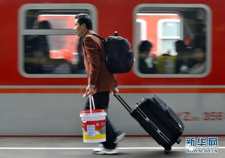 常回家看看用自己的方式带上爱和期盼一路向着温暖出发