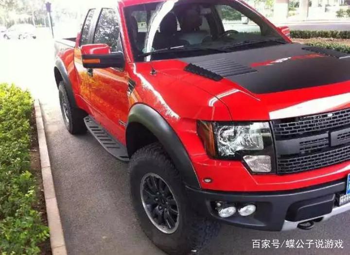 天佑、散打哥、牌牌琦座驾曝光! 网友: 对比之