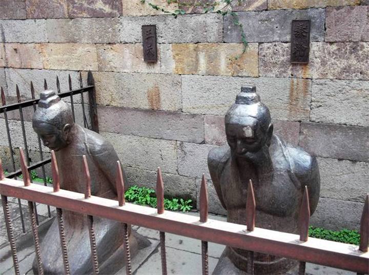 秦桧墓离奇失窃后,盗墓贼很快被抓,官府为啥却将其当庭释放?