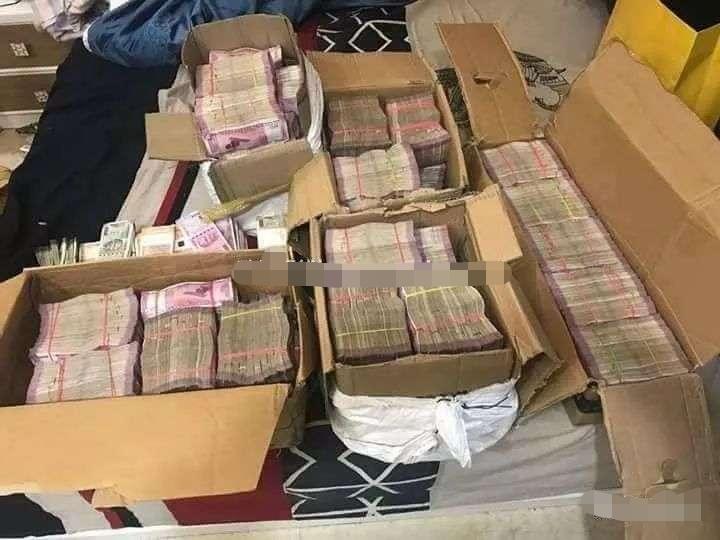 全国2千万人都是赤贫 吃不上饭:总司令家里藏了一座金山 全是钱