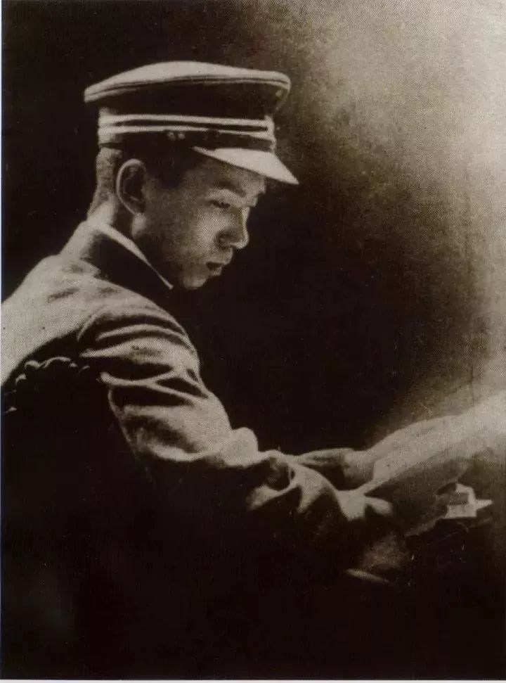 尾崎行雄 虽身在日本,他却时刻关心国内局势.