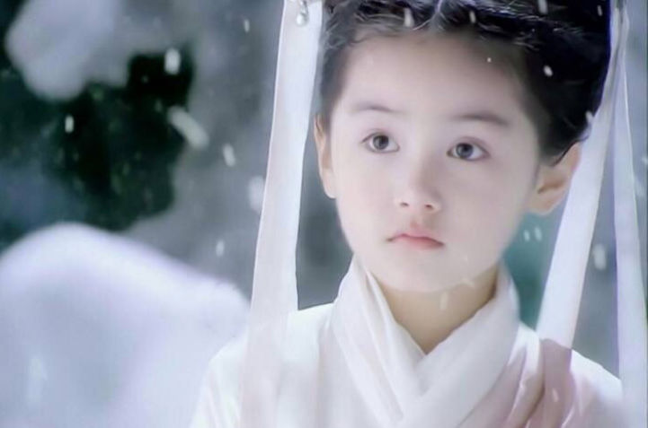 "幼年女主专业户"张籽沐长大了,五官长开之后神似朱茵