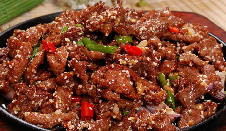 砂锅鹿肉鹿肉香辣酥烂入口即化