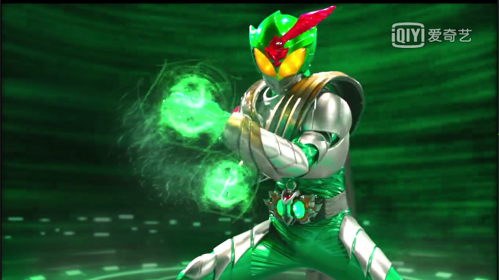 旋风防御,无影攻击,旋风腿,都是驮拏多铠甲的拿手把戏,经常打得欧克瑟