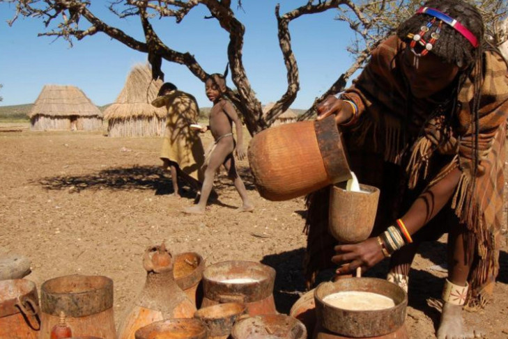 实拍非洲孩子的一日三餐,看了很心痛,温饱都解决不了