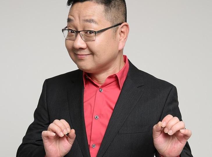 今不忍谩骂退出主持界!|张绍刚|犀利|主持界_新浪新闻