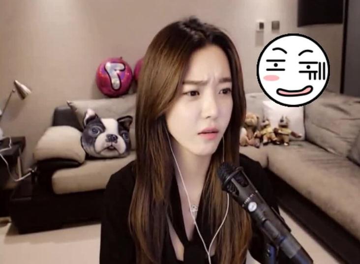 YY主播利哥、天佑收入加起来不及她一个人,第