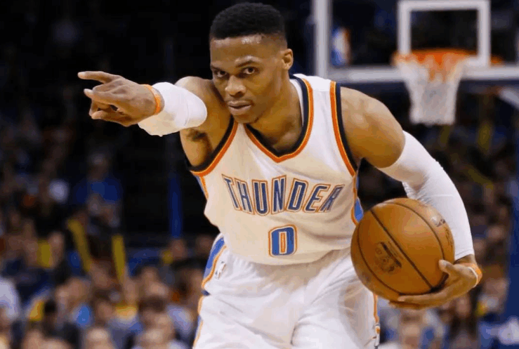 美媒公布NBA现役攻防最强五大球星排行!詹皇