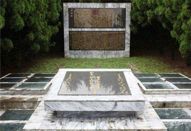 薛岳将军之墓,自创天炉战法,歼灭日军10万,名扬世界