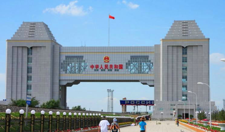 体现令国人自豪的国力地位,中俄、中蒙、中越、中缅边境国门对比