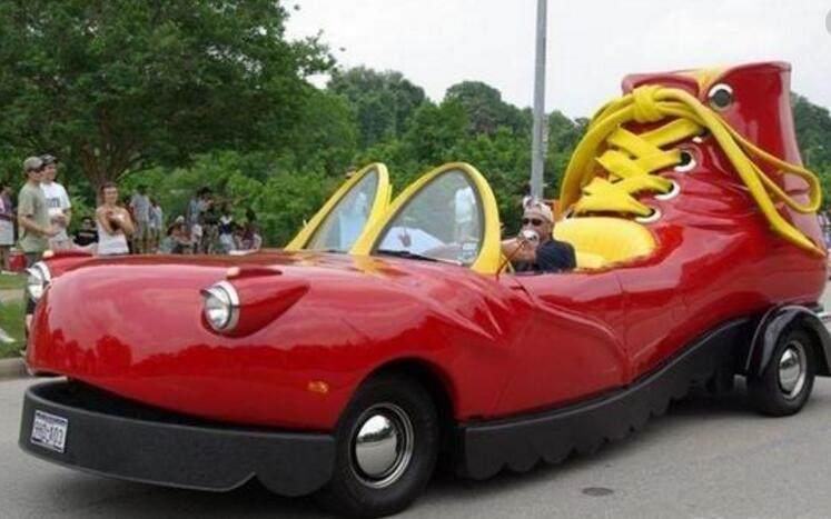 国外那些脑洞大开的奇葩汽车改装这是够高能