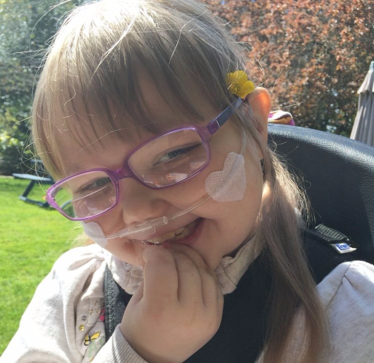 driscoll出生时患有罕见的rett综合征,这是一种严重影响儿童精神运动