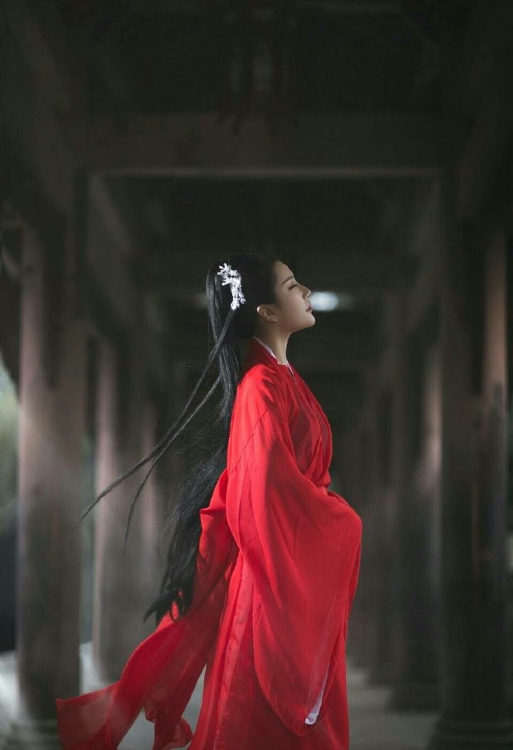 思悠悠,恨悠悠,恨到归时方始休,月明人倚楼 古风汉服唯美诗词