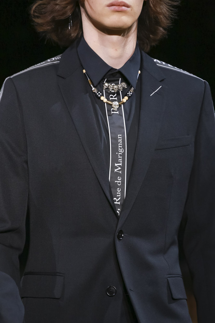 仲夏深夜的迷人之姿 dior homme 2018夏季系列|西装|dior|青年_新浪