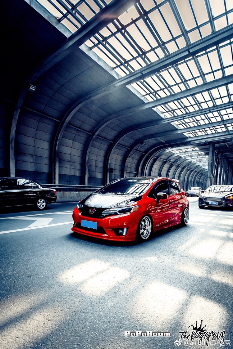 "性感小超跑"本田飞度gk5爱上气动低姿态