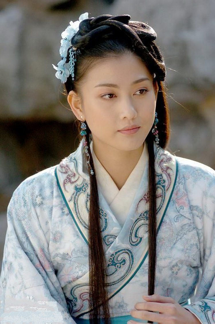 宁愿回家开二手店,如今走红年赚千万|李彩桦|娱乐圈|潜规则_新浪新闻