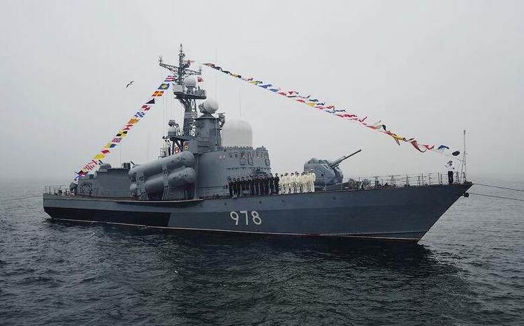 1美元白菜价买一艘军舰,越南是否捡到大便宜,外国人居然这样说