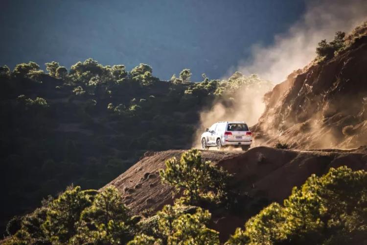 进得了城，越得了野，最适合硬汉的SUV就是这台！