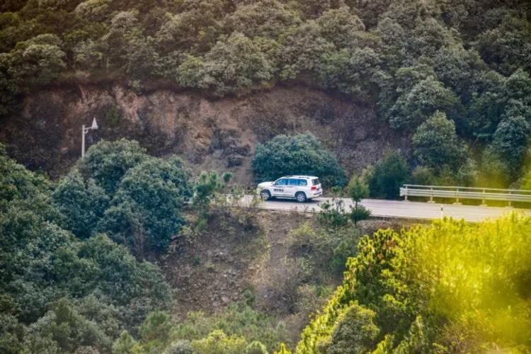 进得了城，越得了野，最适合硬汉的SUV就是这台！