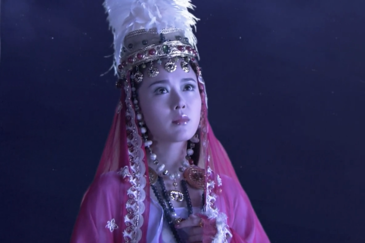 孙悟空又用了老办法变成了百花羞,奎木狼也不傻,回去后妻子一直哭儿子