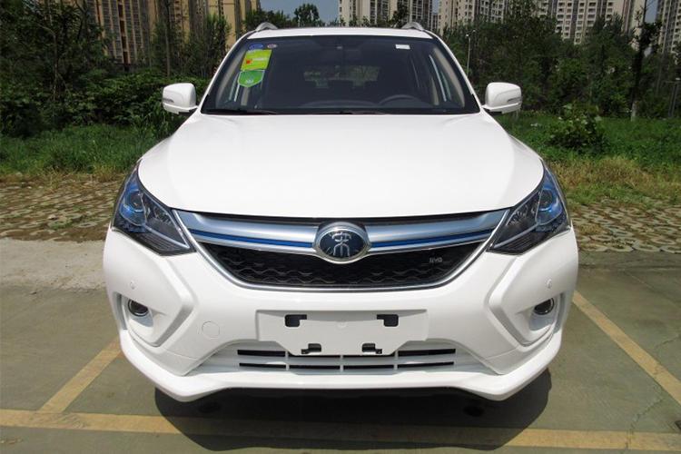 宋dm采用了比亚迪"542"科技,官方宣称百公里加速时间仅需4.9秒,这加