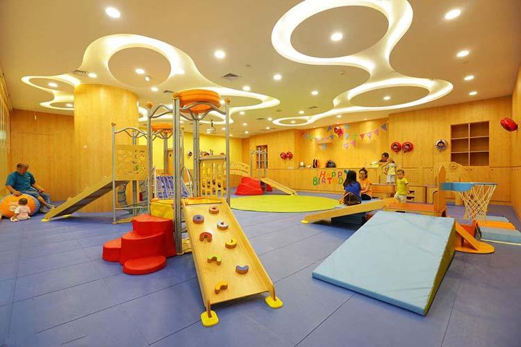 1月23日,市民反映西安建工路新爱婴早教中心突然关门,不再营业了