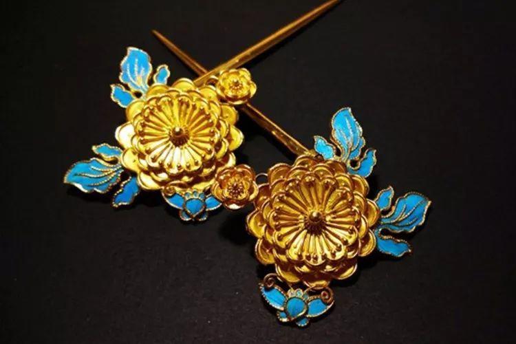 惊艳世界两千年的中国点翠工艺应该继续发扬这种残忍的奢华吗