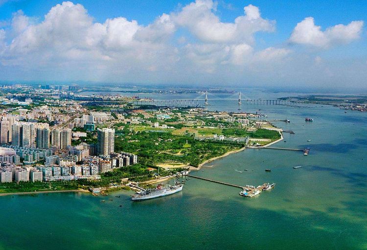 广东湛江发展缓慢, 是资源匮乏还是错过了时机?