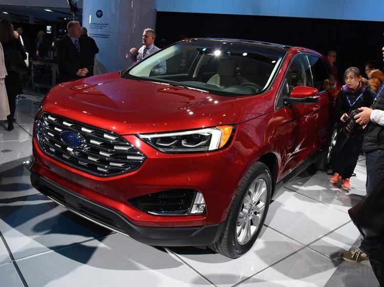 新款福特锐界全系升级8at, 造型更惊艳, 大众途昂如何匹敌?