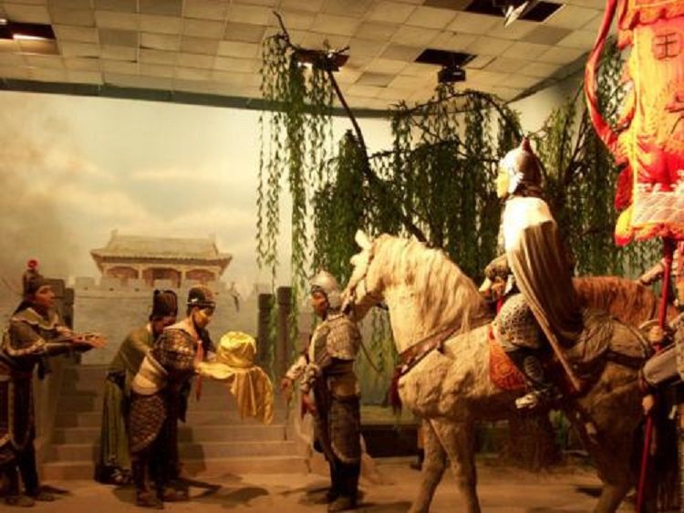 李自成藏宝图渐被破解,一河南人发现成箱宝藏,成当地首富