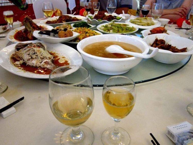 母亲生日在饭店吃饭时我加了道菜饭后老婆和我离婚了
