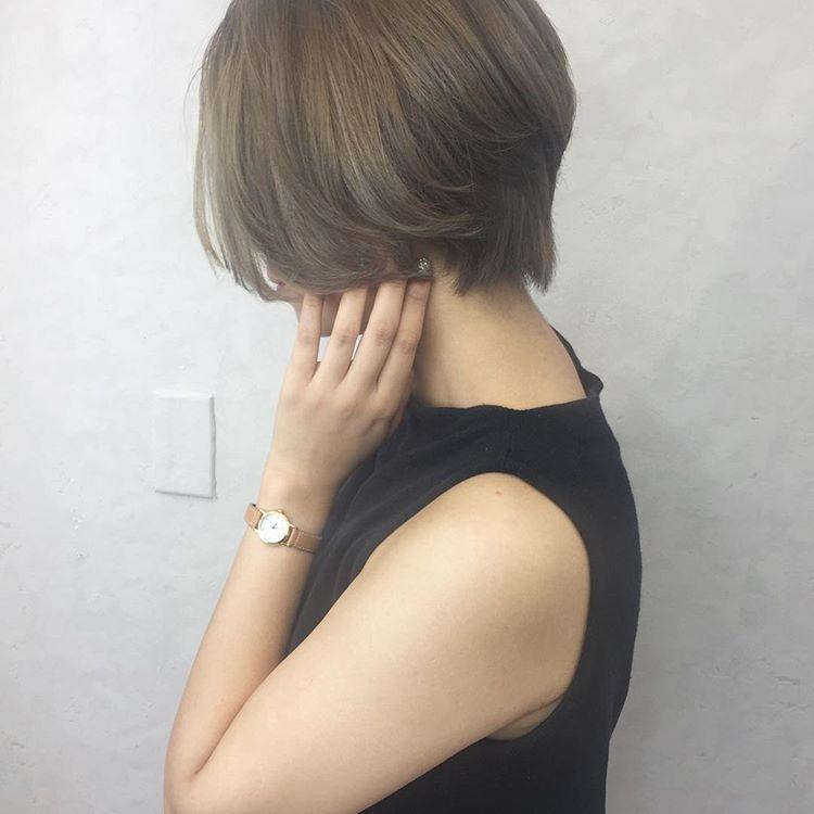 冷色系的短发今年最流行