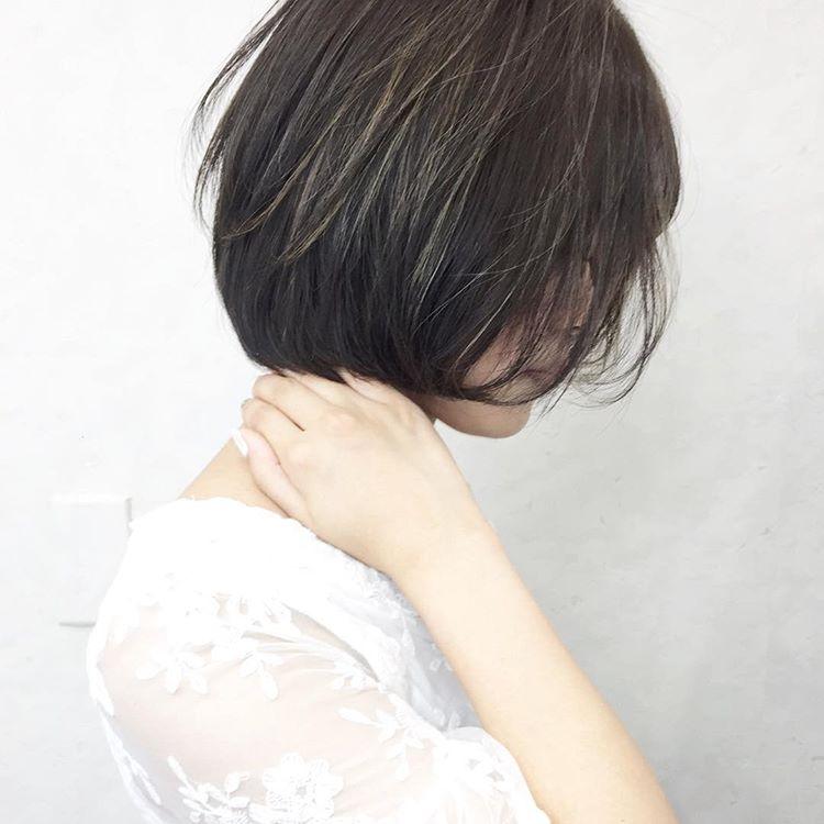 冷色系的短发今年最流行