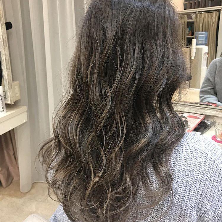 最受长发女生喜爱的发型水波纹