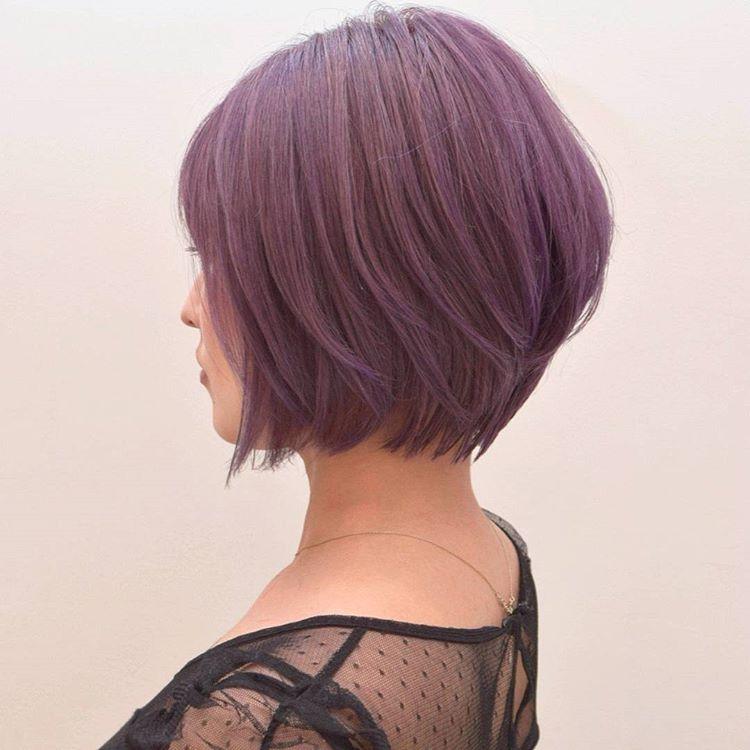 给波波头染个流行发色,你也可以很时尚