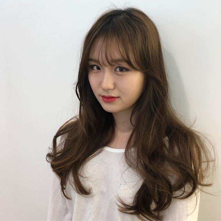 韩式大卷发有气质又有女人味的发型