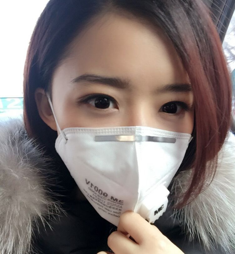 足球美女主持人杨茗茗,主持清新自然,优雅稳重,深受球迷爱戴