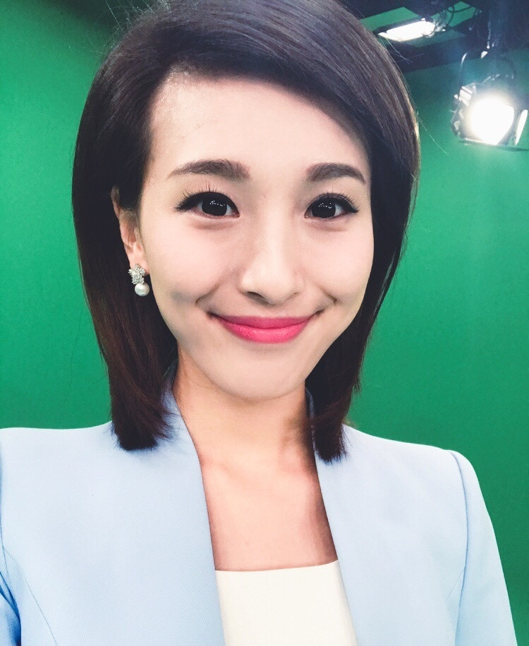 90后最美主持,身高173,被誉为深圳卫视的“星月神话”
