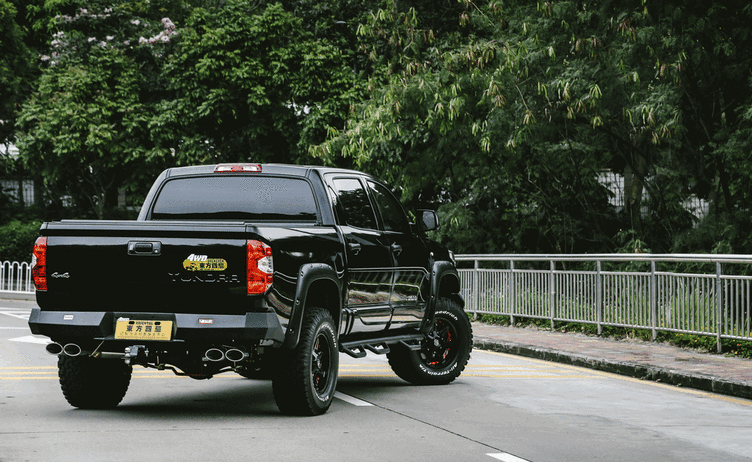 花15万把40万的丰田坦途改成越野"黑武士",还有哪些路不能走?