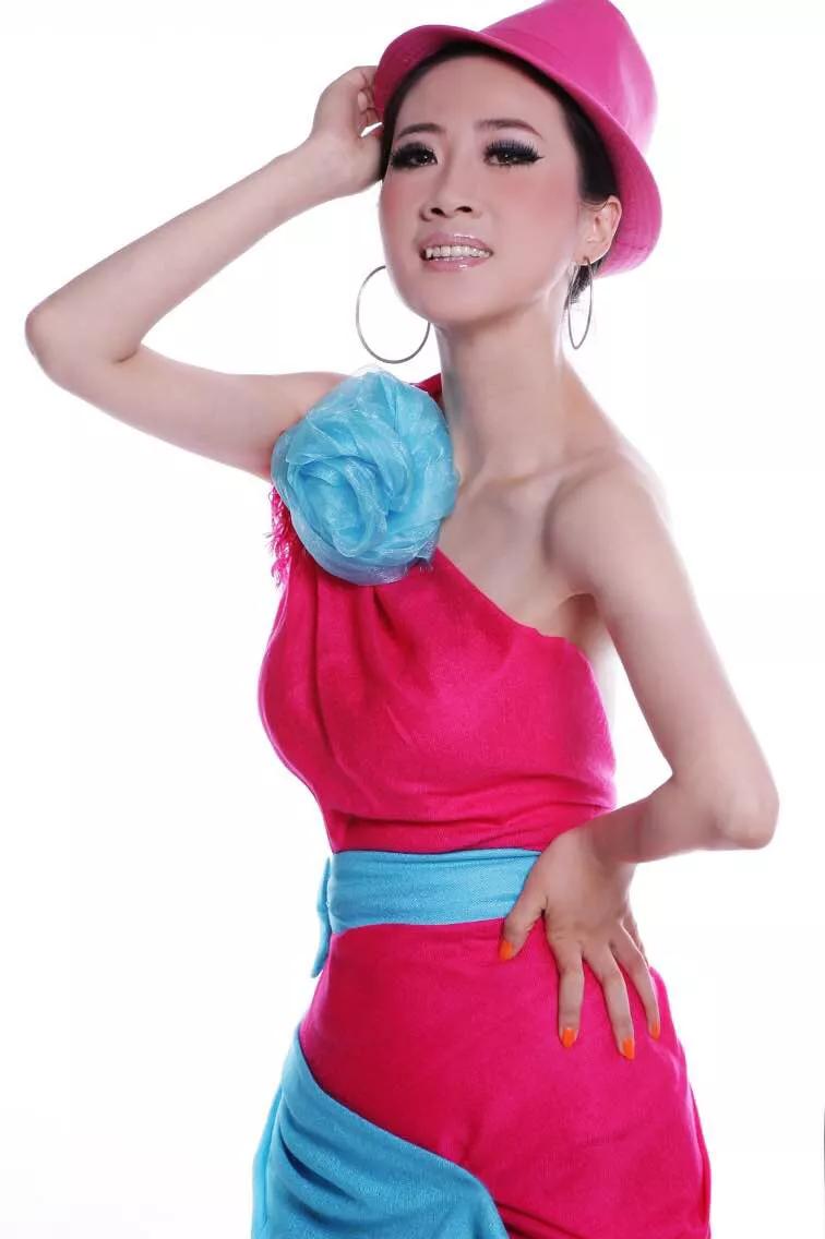 芙蓉姐姐写真2.0,美出新高度