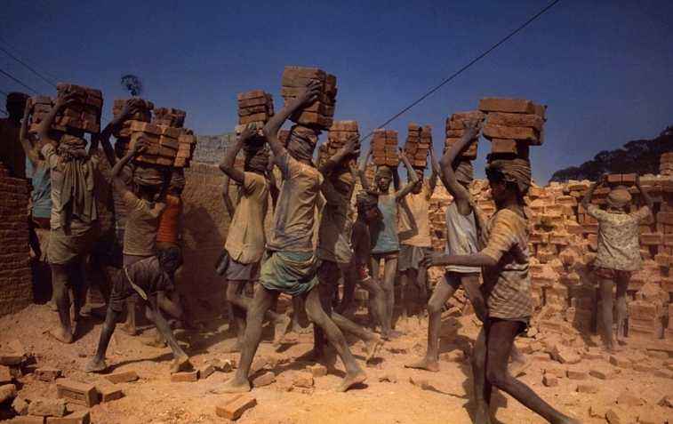 印度奴隶生存现状:看完照片触目惊心,简直不忍