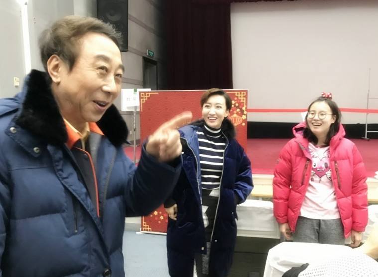 冯巩家可谓是真正的名门望族,曾祖父冯国璋,祖父冯家遇,父亲冯海岗