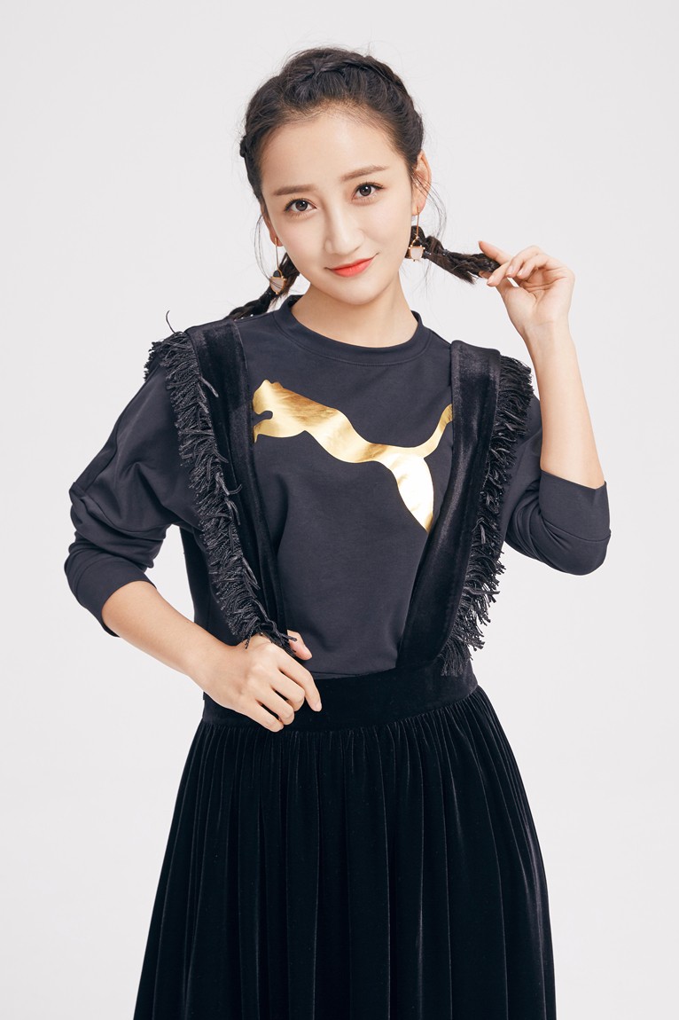 禹童清新写真上线 娇俏少女甜美灵动