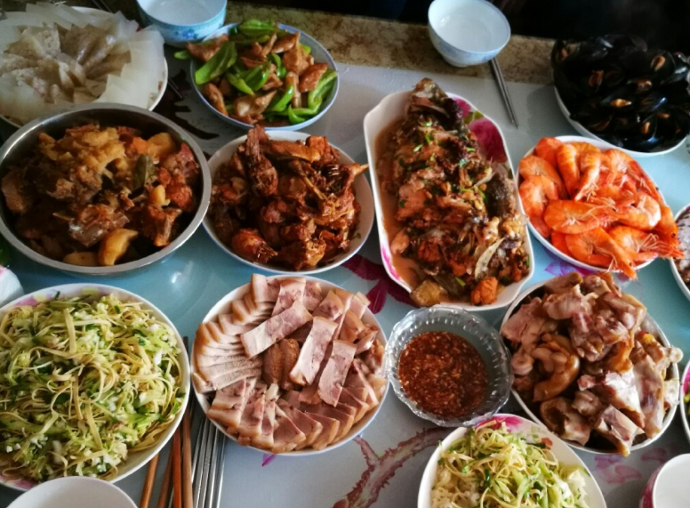 五一吃喝大比拼,7位同事家的饭菜,你觉得哪家最好吃