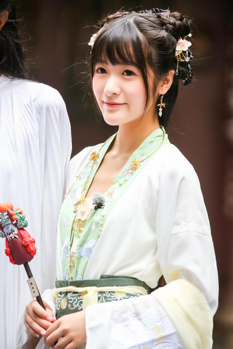 徐娇变身王者孙尚香,穿上汉服美如画,网友被惊艳到了!