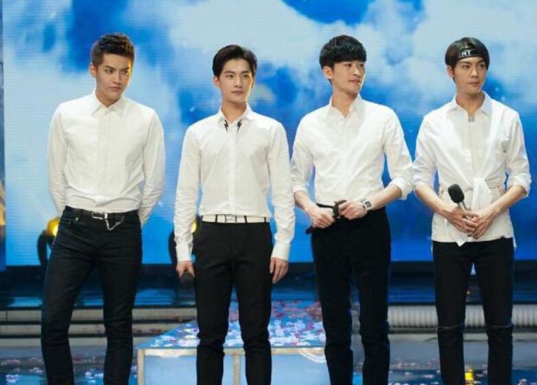 张翰单照没觉得好看,与人合照却抢眼,直到遇到了他输惨|张翰|吴亦凡