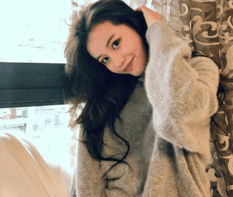 蛇哥老婆北辰删光微博疑似与蛇哥离婚保护未出生的孩子