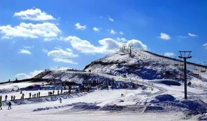青岛恒大丁字湾滑雪图片