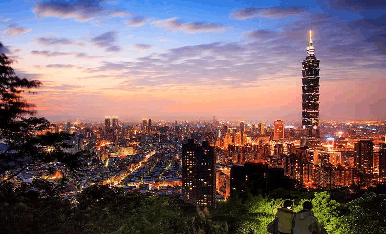 美翻了！中国最美夜景的十个城市，夜里的景色惊艳全国！|夜景|城市|上海_新浪新闻