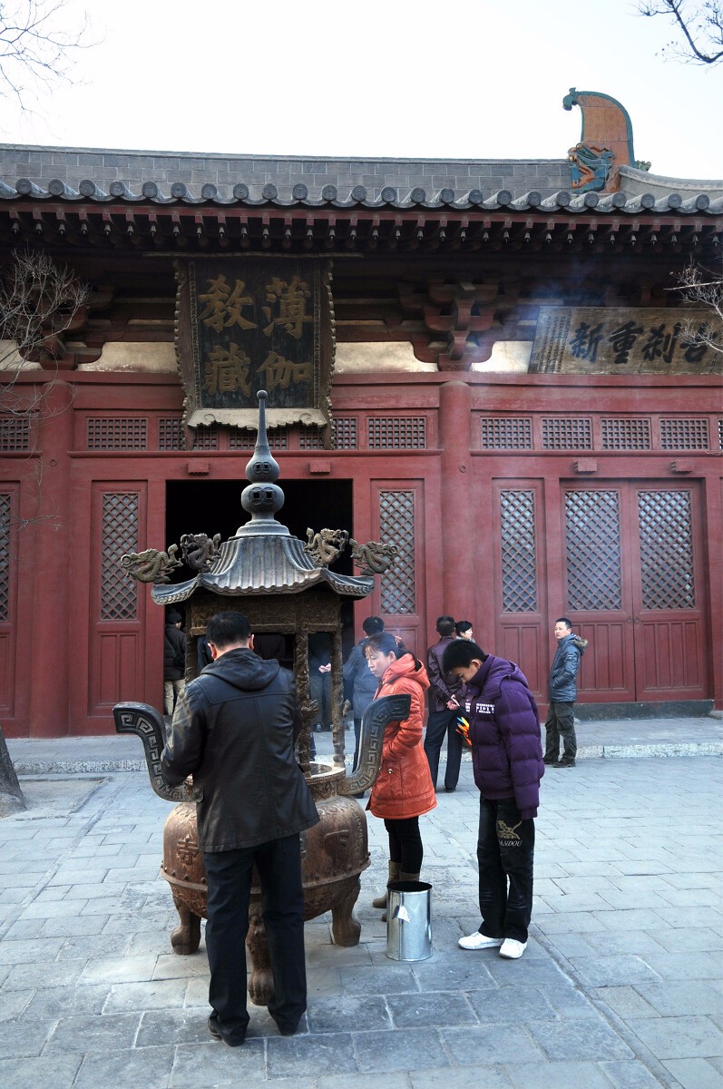 大同下华严寺，辽代古庙里竟然有个露齿而笑的“维纳斯”|维纳斯|大同|建筑|下华严寺|华严寺_新浪新闻